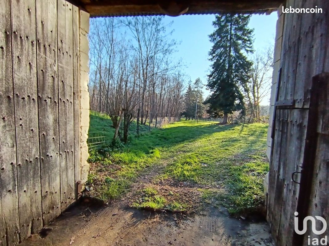 Ferme 10 pièces 285 m² - Monts-sur-Guesnes 86420 (image principale 10)