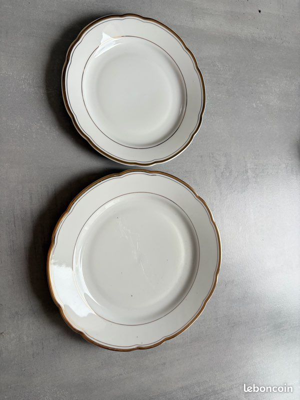 Assiettes porcelaine blanches (image 1)