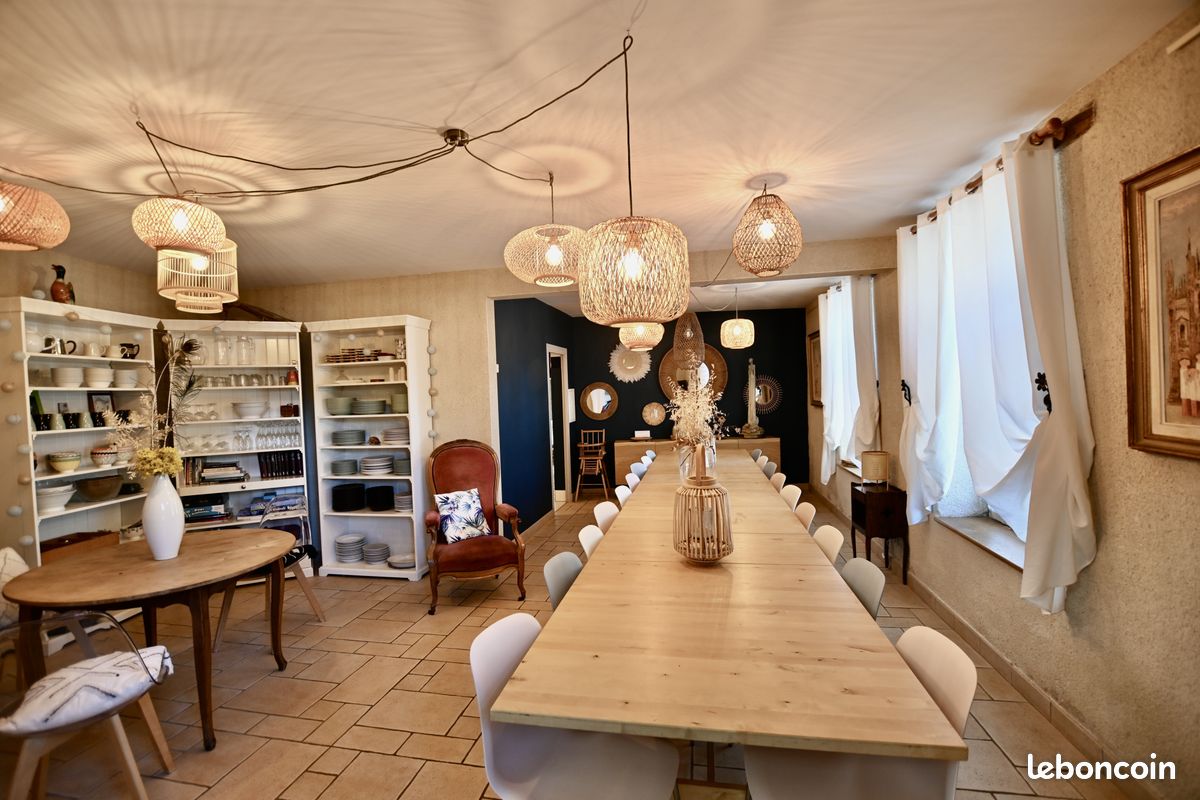 Propriété 12 pièces 345 m² (image 10)
