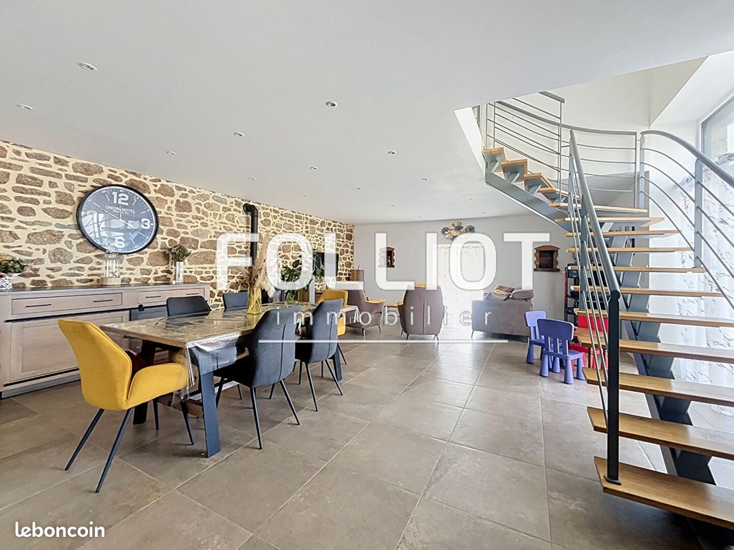 Maison 6 pièces 143 m² · à Louvigné-du-Désert · 143 m² · 255 500 €
