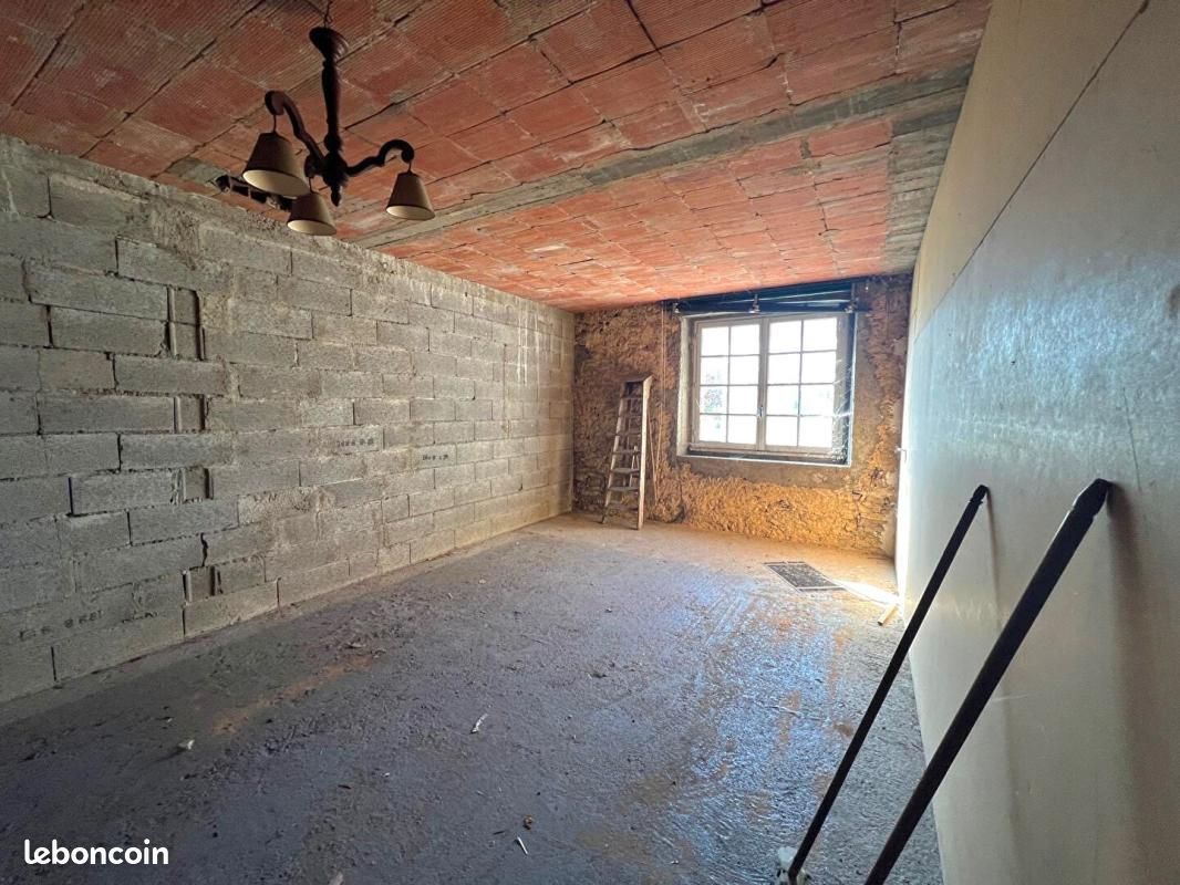 Appartement 5 pièces 210 m² · à Besançon · 210 m² · 114 500 €