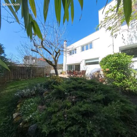 Maison 6 pièces 140 m²