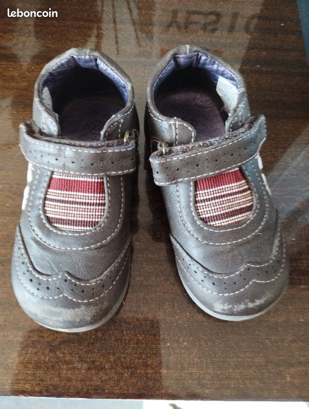 Des chaussures fille T 22 (image 2)