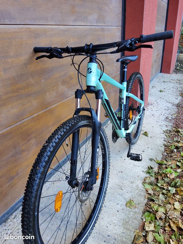 VTT Adolescent GHOST KATO 29 AL vert menthe clair nacré/noir mat 2023 (image 11)
