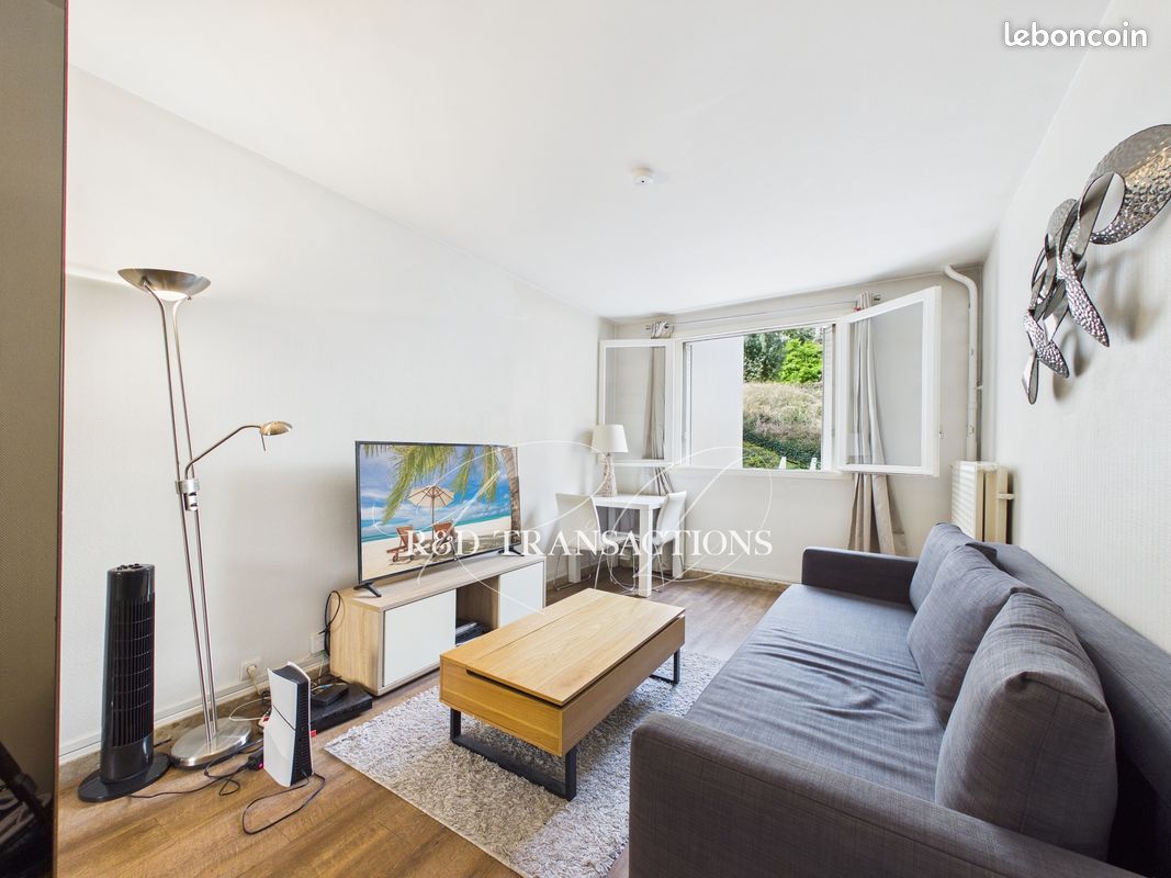Appartement 1 pièce 24 m² · à Puteaux · 24 m² · 242 000 €