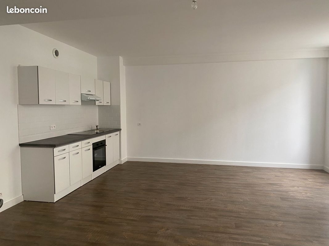 Appartement T2 - Rochefort 17300 (image principale 0)