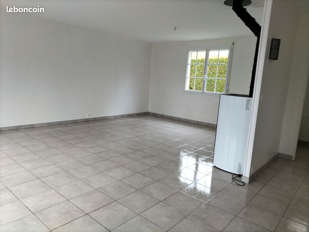 Maison 3 pièces 88 m² · à Le Breuil-en-Auge · 88 m² · 900 €