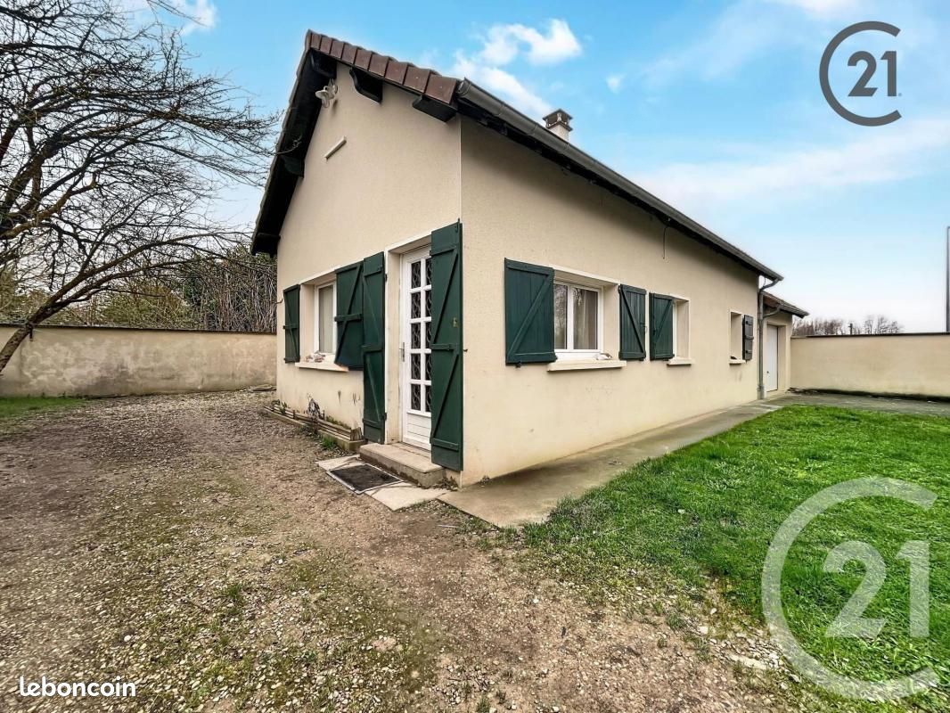 Maison 5 pièces 102 m² · à Maillot · 102 m² · 120 000 €