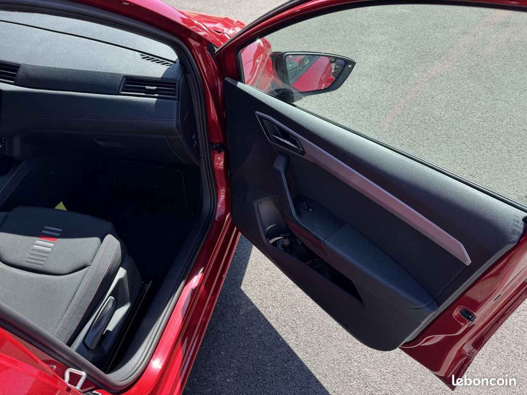 Seat ibiza fr 1.0 tsi - 110 - cam - attelage (image 40)
