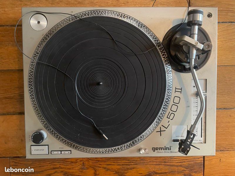 2 Platines Vinyles GemSound SL-1200 - Occasion Bon état - Vendues à L'unité Ou Par Lot