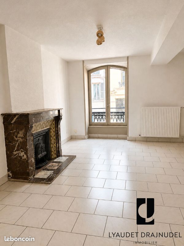 Appartement 2 pièces 42 m² · à Roanne · 42 m² · 435 €/mois