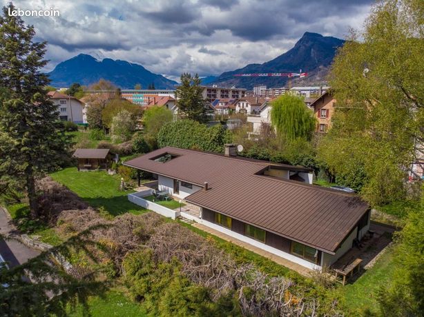 Villa 4 pièces 170 m²
