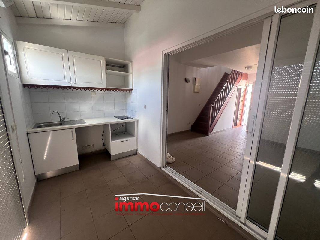 Appartement 2 pièces 40 m² · à Saint-François · 40 m² · 700 €/mois