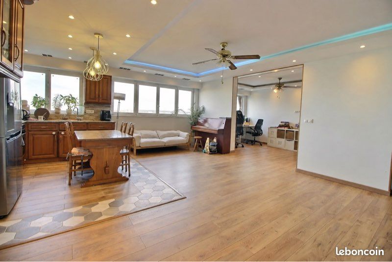 Appartement 4 pièces 89 m² · à Courbevoie · 89 m² · 2 150 €/mois