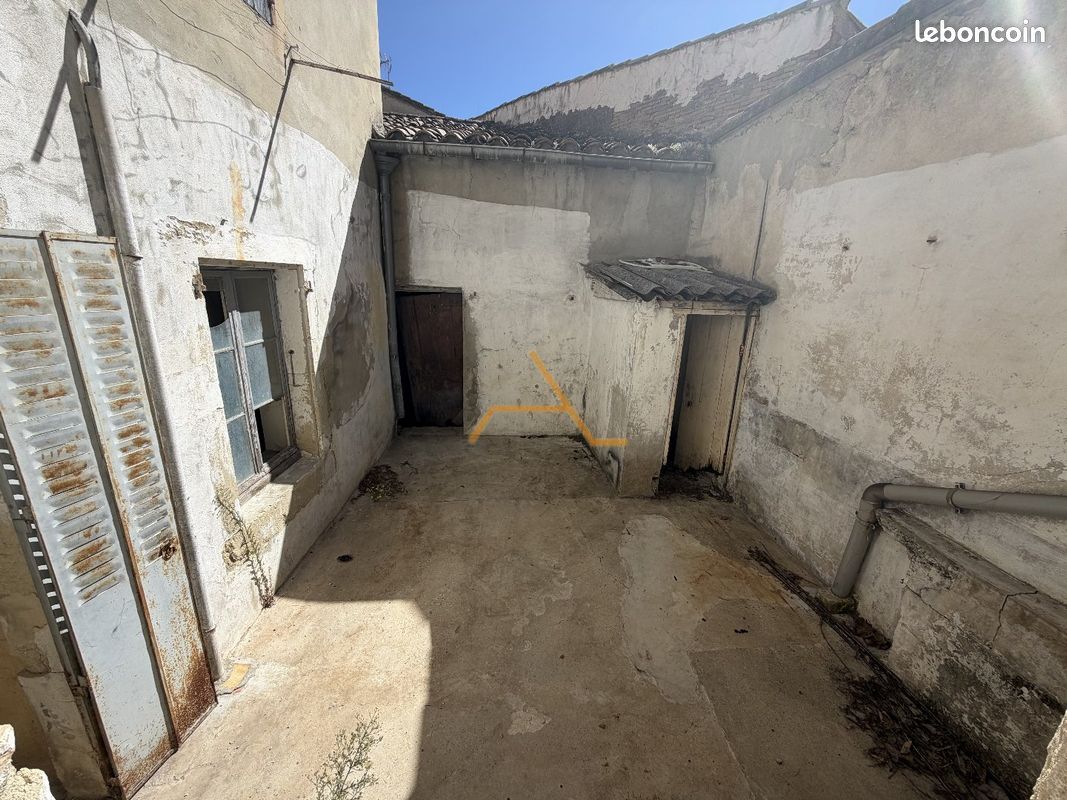 Maison 7 pièces 190 m² · à Valréas · 190 m² · 76 000 €