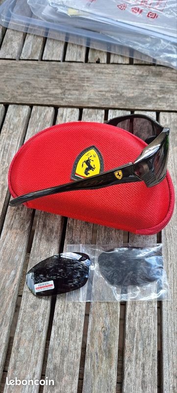 Lunettes solaires FERRARI (image 3)