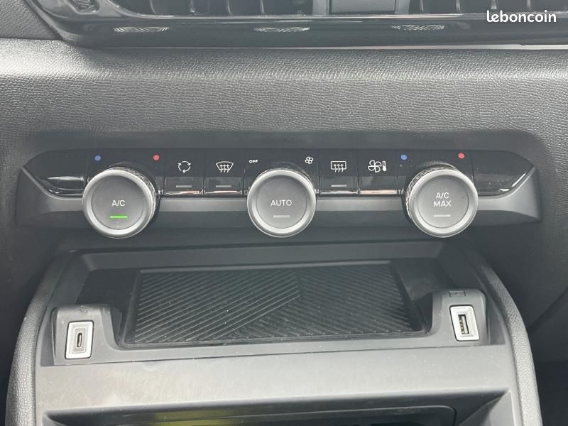 Citroen C4 PureTech 130ch S&S Shine EAT8 (image 12)