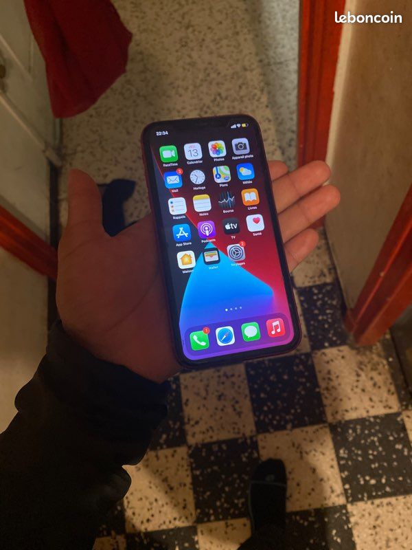 IPhone 11 (image 2)