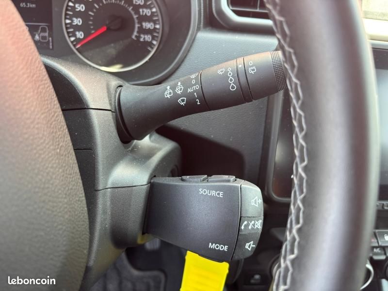 Dacia Duster 1.3 TCe 150ch FAP Confort 4x2 EDC (image 17)