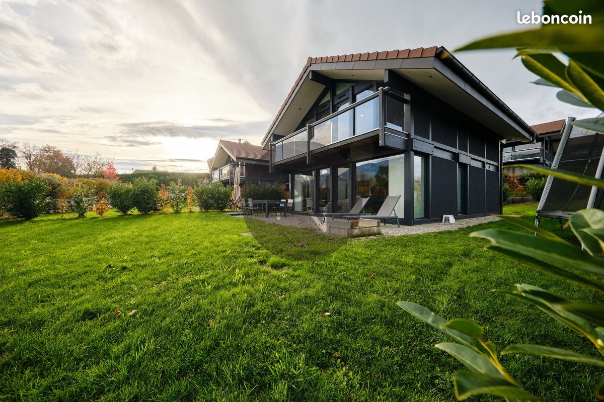 Maison 4 pièces 98 m² · à La Roche-sur-Foron · 98 m² · 635 000 €