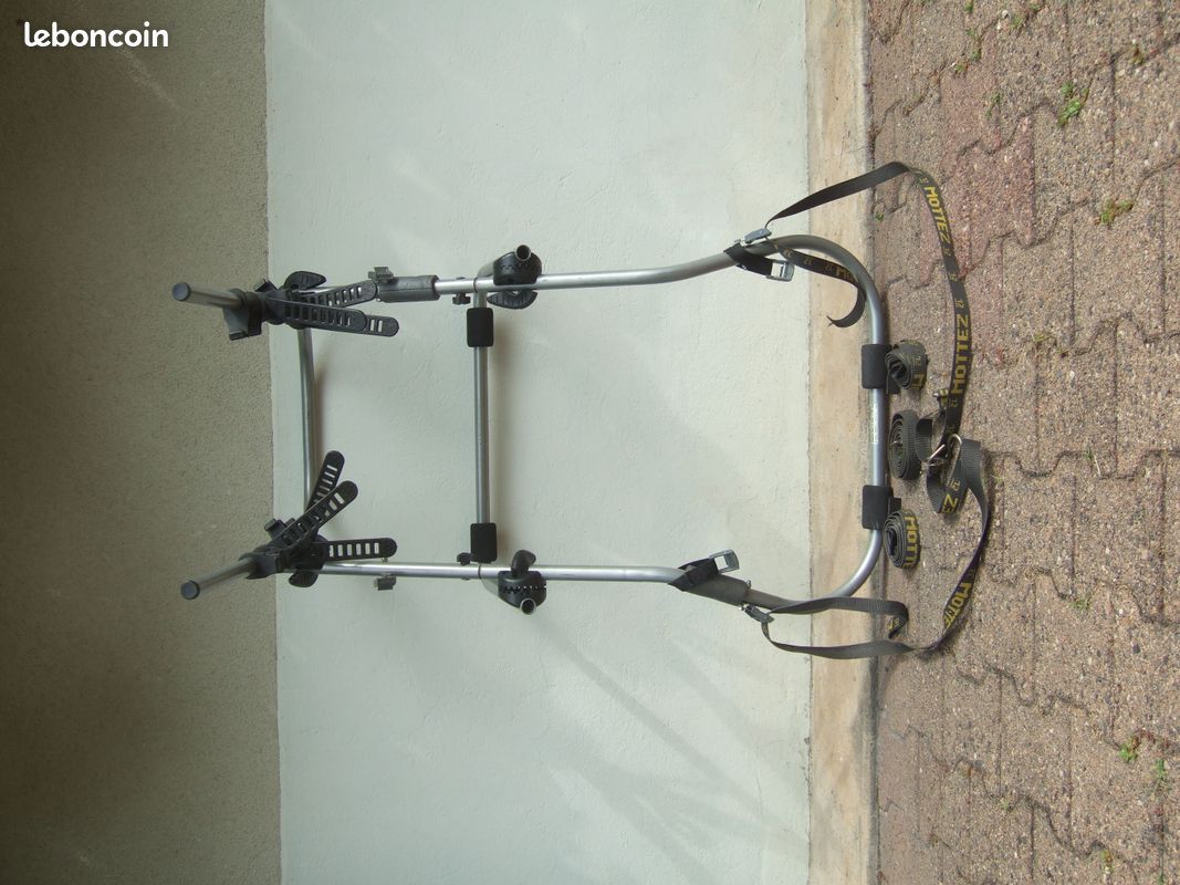 Vend porte vélo à fixer sur le pare brise arrière (image 2)