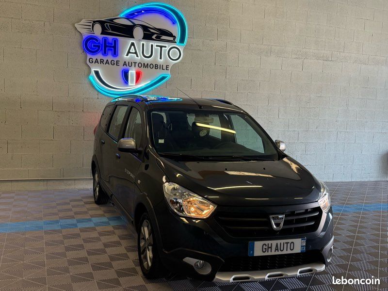 DACIA LODGY TCe 115 7 places Stepway, monospace (image 2)