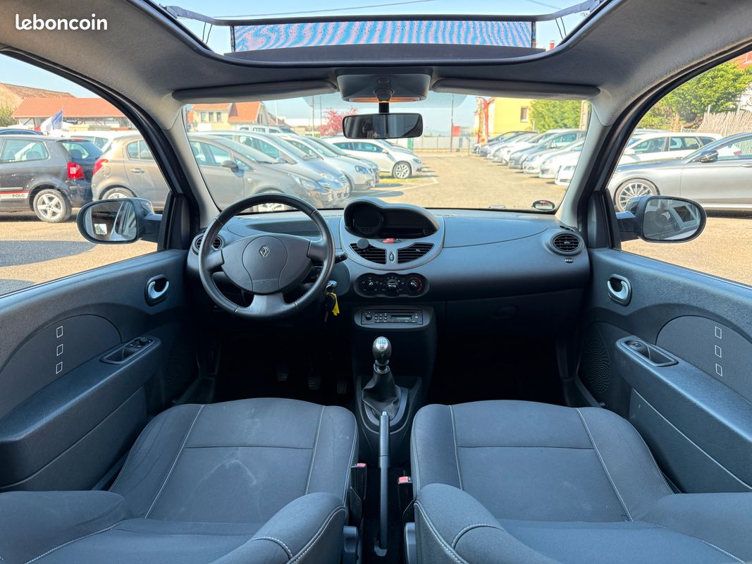 Renault Twingo 1.2 16v 75ch Night&Day Véhicules révisés et garantie (image 3)