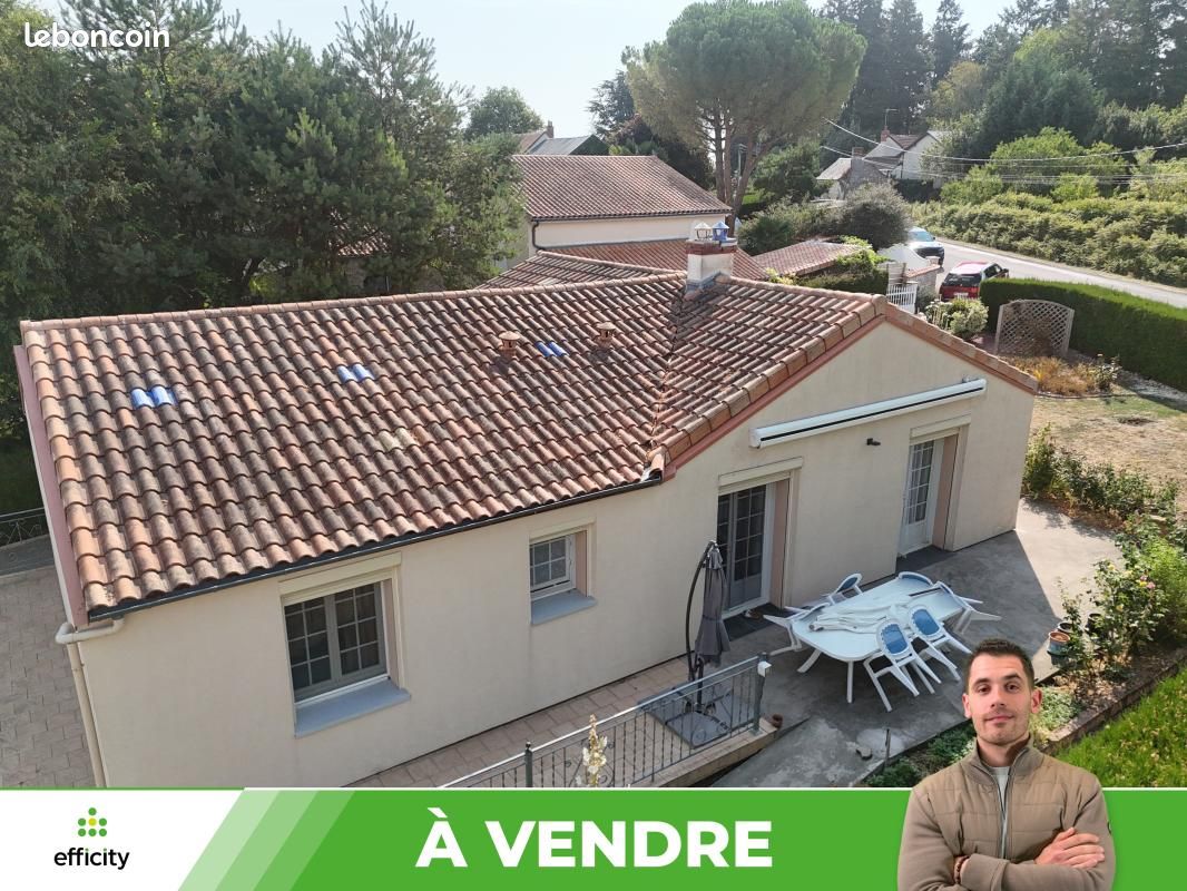 Maison 5 pièces 98 m² · à Thuré · 98 m² · 240 000 €