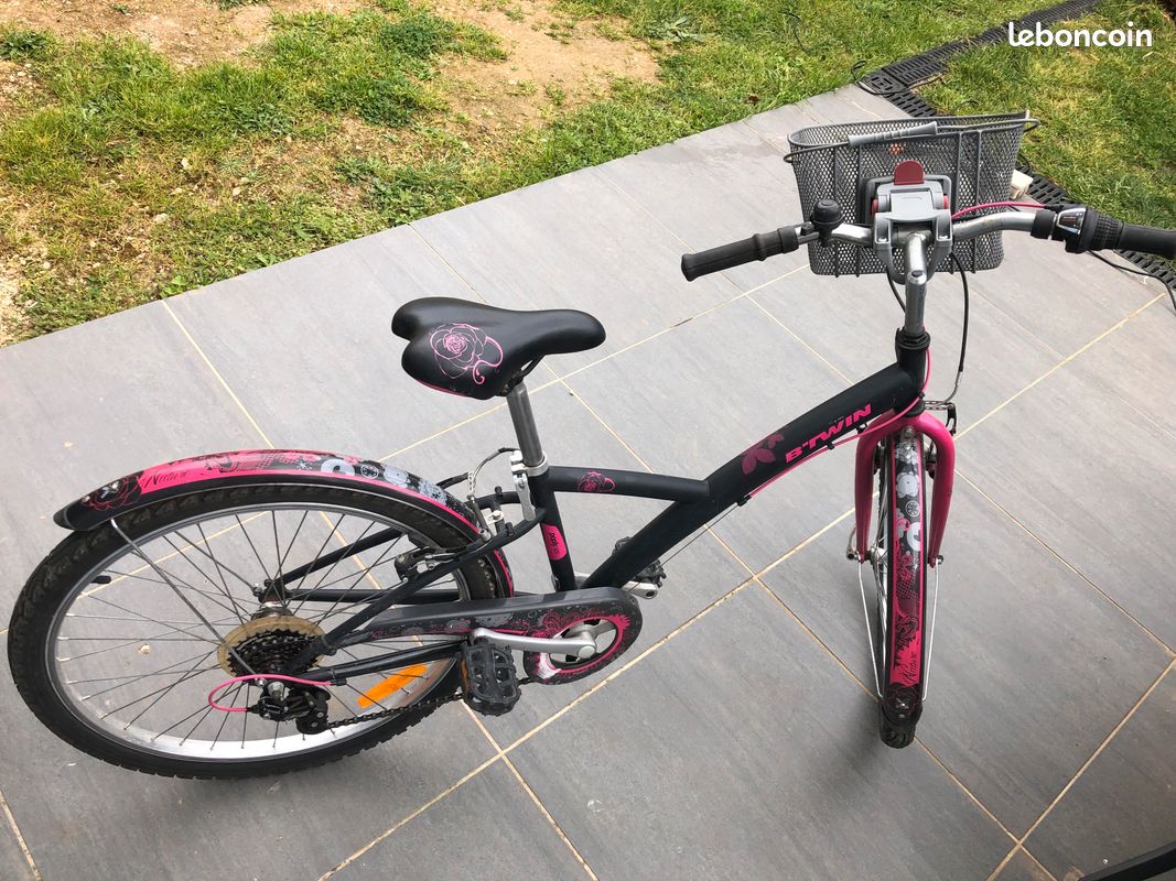 Vélo Btwin VÃ©lo 20 Pouces Enfant Vélo Btwin Btwin Noir Et Rose V Lo
