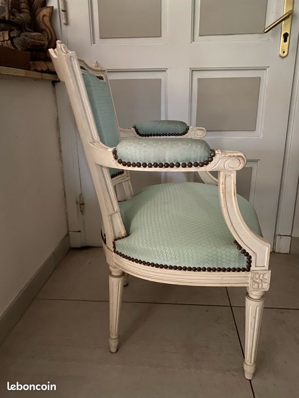 Fauteuil directoire XVIII ème Siècle (image 1)