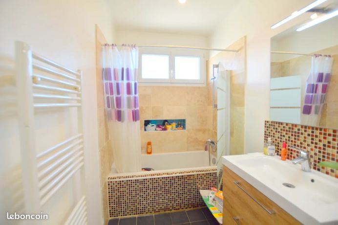 Maison 6 pièces 140 m² — 12