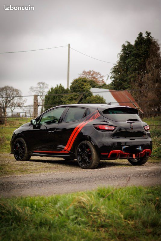 Clio 4 rs cup (image 2)