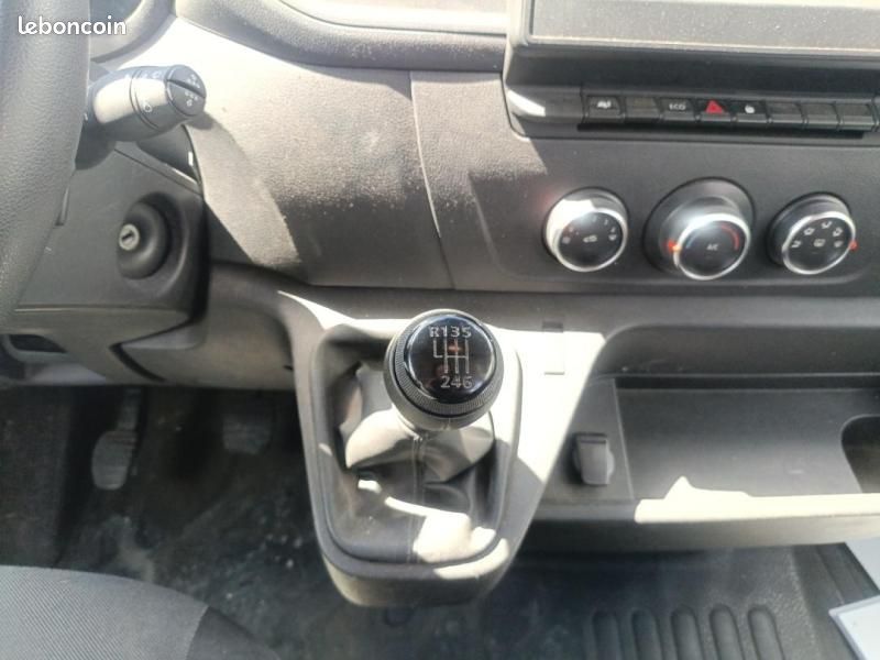 Renault Master CCb F3500 L2 2.3 dCi 135ch Double Cabine Confort Euro6 (image 16)