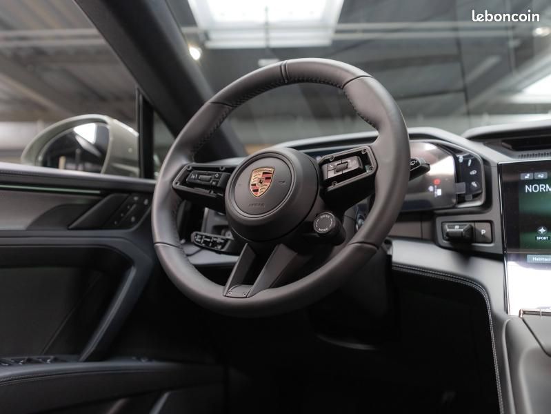 Porsche Cayenne Electric 442ch (image 18)