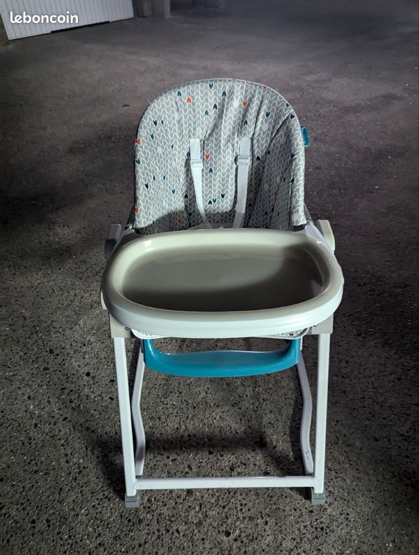 Chaise haute (image 1)