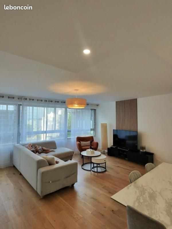 Appartement 3 pièces 79 m² · à Courbevoie · 79 m² · 2 500 €