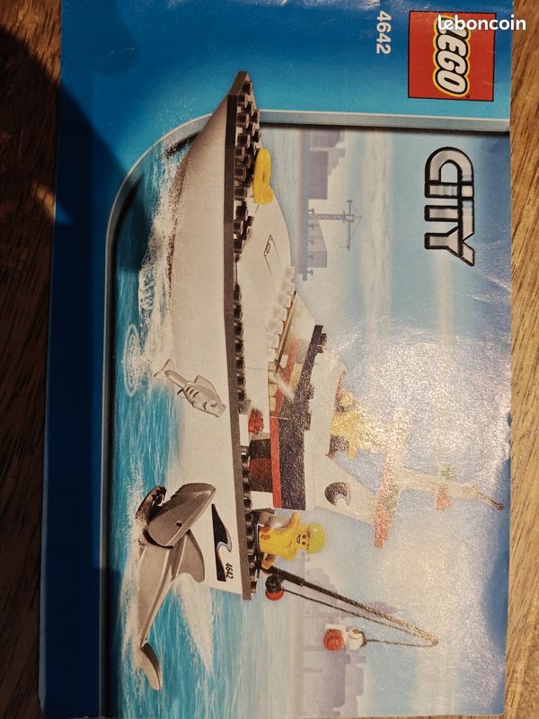 Bateau de pêche LEGO City 4642 Jeux Jouets
