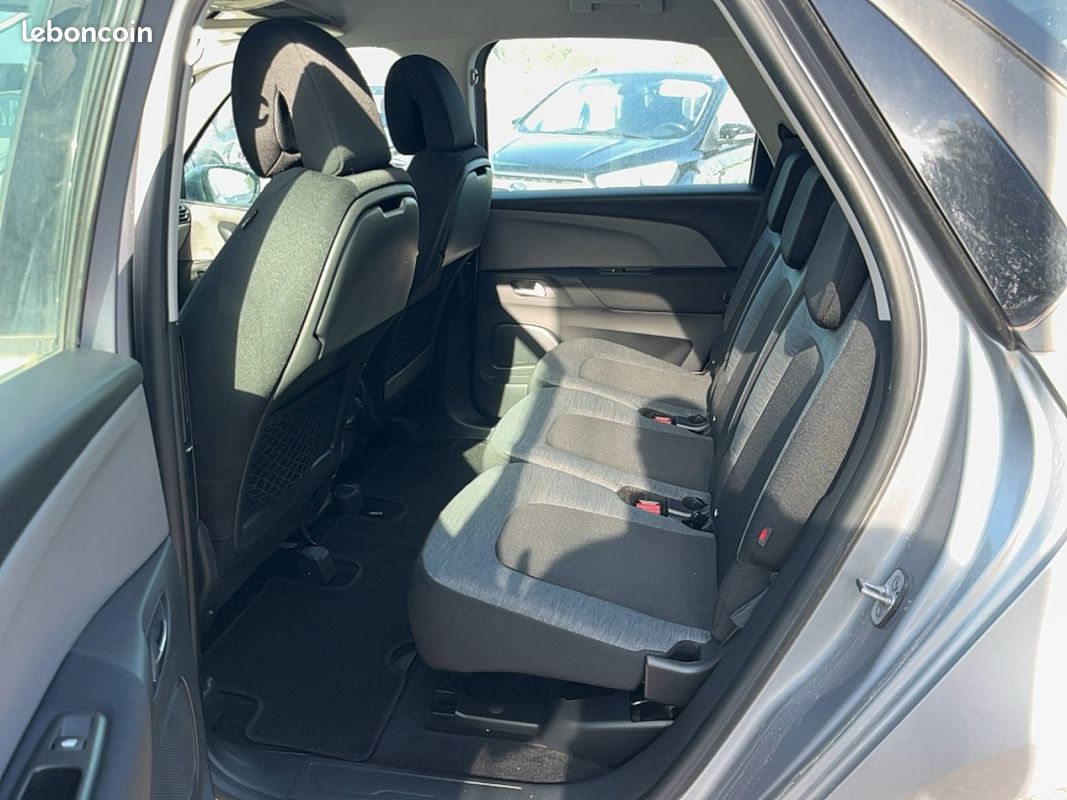 Citroën C4 Picasso (2) 110 CH BVM6 Live (image 11)