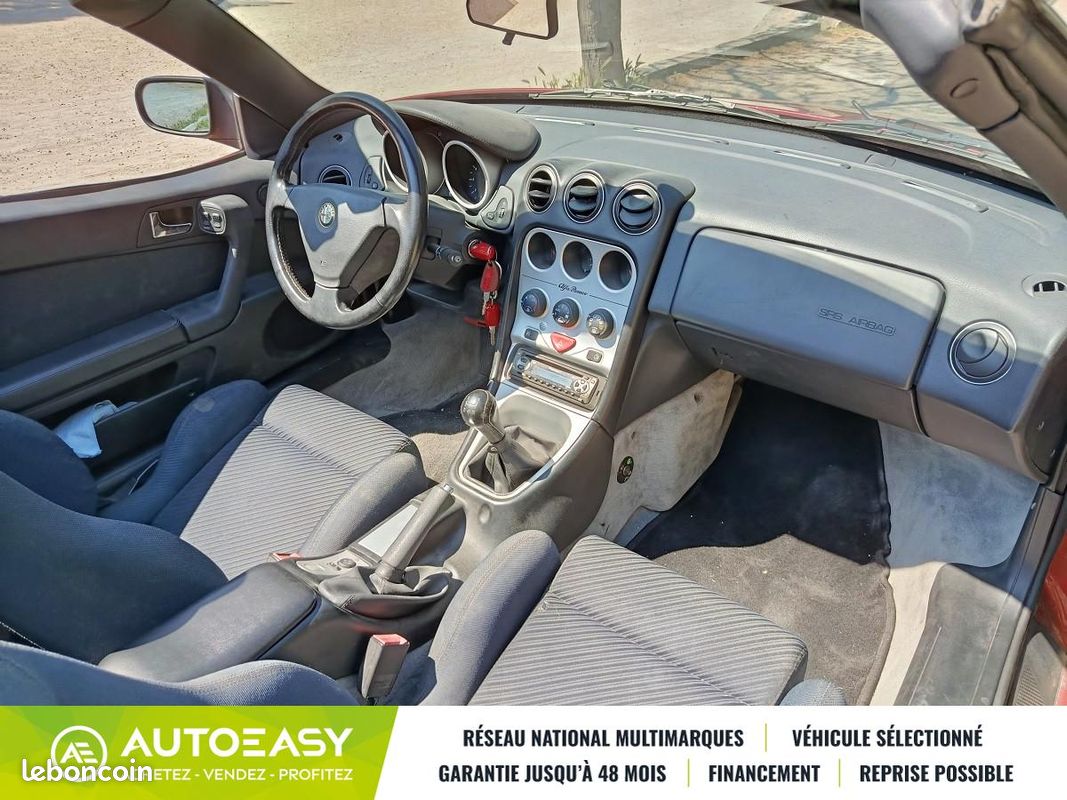 Alfa Romeo SPIDER GTV - 1.8 TS 16v 144 CH - 20.700 km réels - Origine France (image 16)