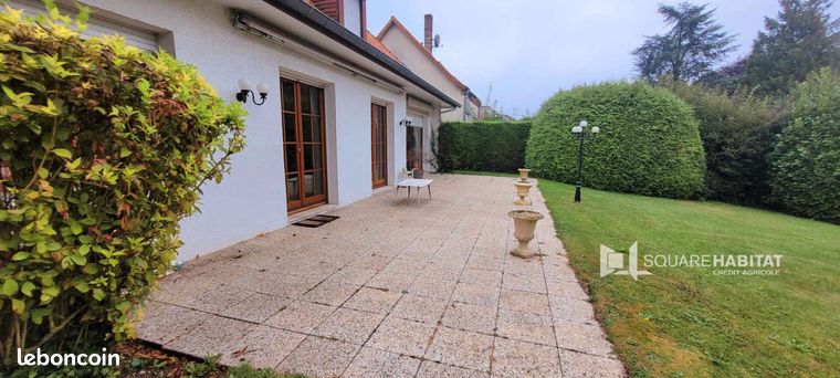 Pavillon 9 pièces 178 m²
