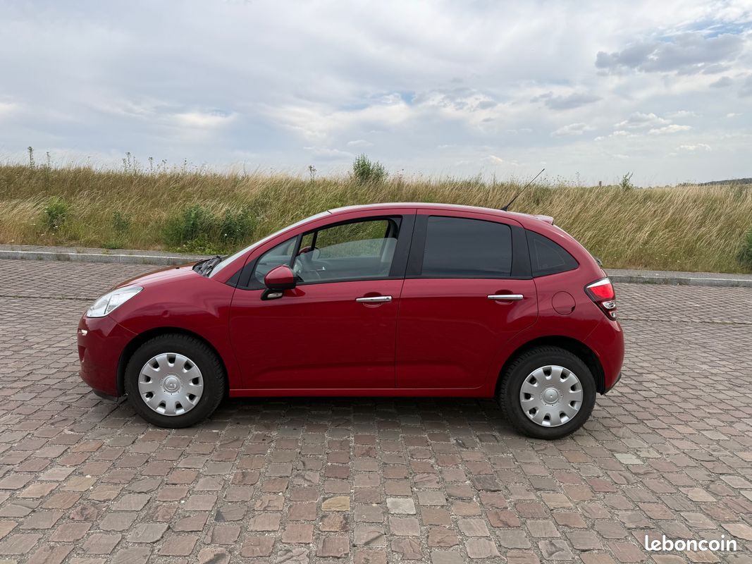 Citroen c3 citadine 1.6 hdi 80cv annee 2016 (image 2)