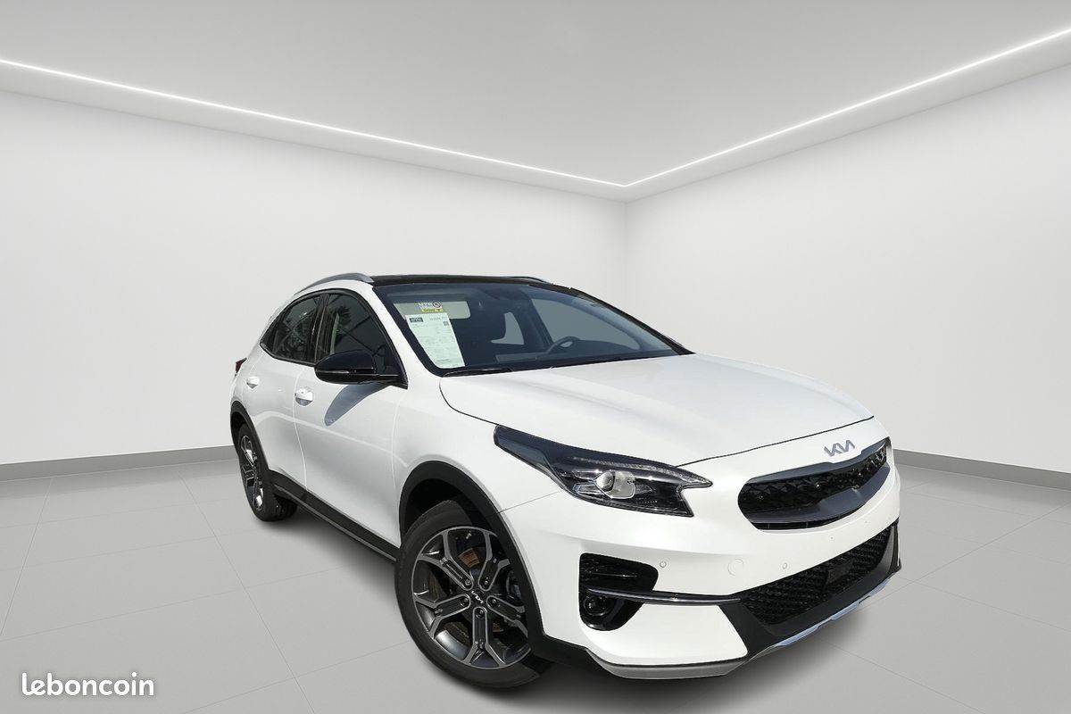 KIA CEE D XCeed Hybride rechargeable 1.6 GDI - 105 + Electric 60,5 ch - Stop&Go - BV DCT6 Premium (image 21)