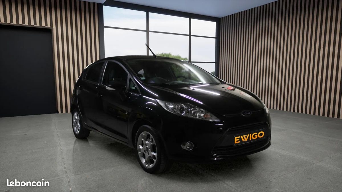 FORD FIESTA 1.6 TIVCT 120 TITANIUm (image 21)