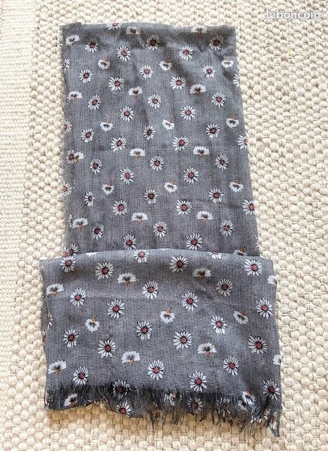 Foulard long femme en voile, Victorio & Lucchino (image 4)