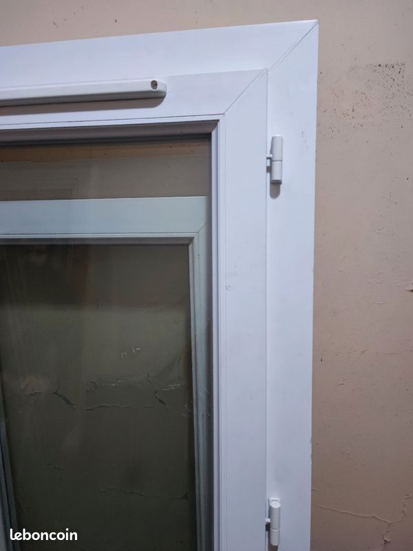 Fenêtre double vitrage PVC blanc (image 3)