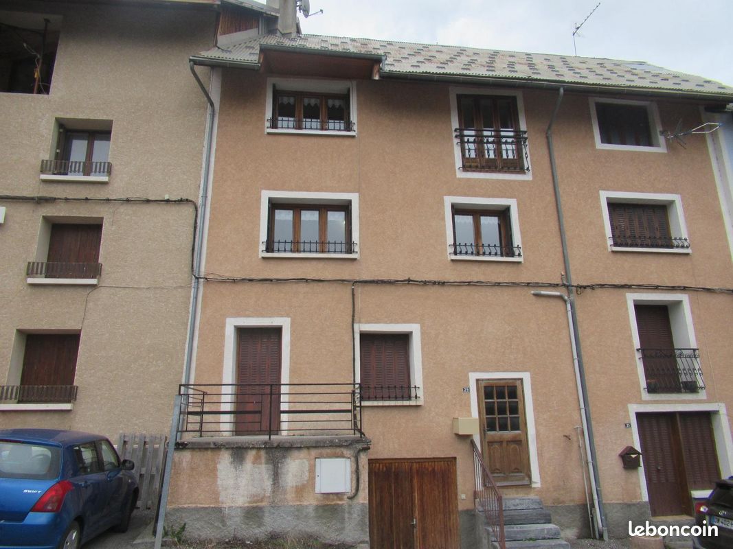 Appartement 7 pièces 150 m² · à Guillestre · 150 m² · 235 000 €