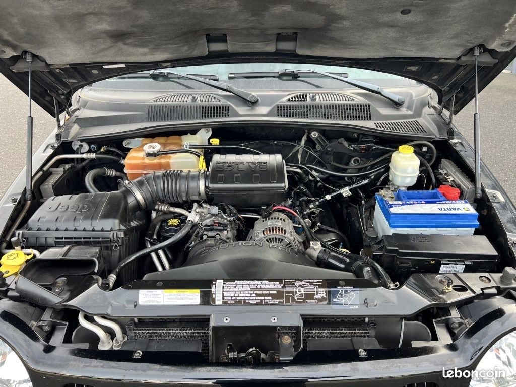 Cherokee KJ 3.7 L V6 211 CV BVA Limited 121 400 km d'origine (image 3)