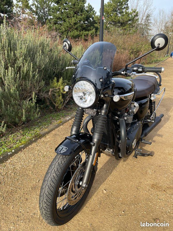 Triumph Bonneville T120 black (image 2)