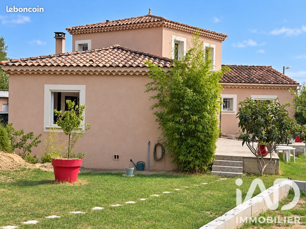 Maison 6 pièces 131 m² · à Pont-Saint-Esprit · 131 m² · 346 500 €