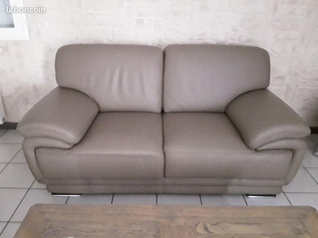 Canapé et fauteuil cabriolet cuir (3780 euros chez Cuir Center, impeccable ) (image 8)